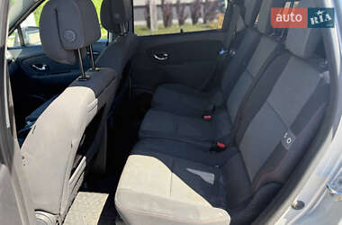 Минивэн Renault Scenic 2012 в 