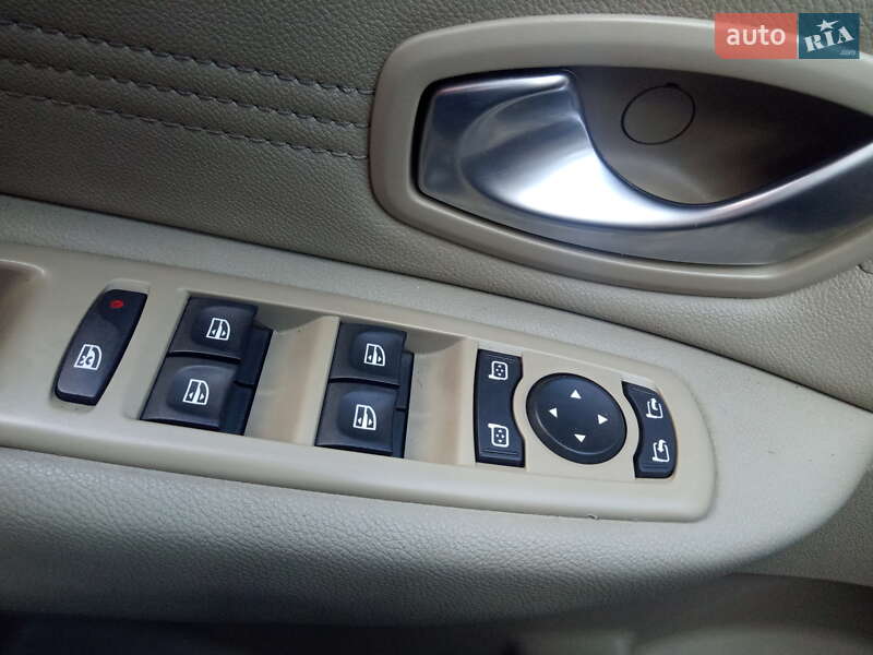 Минивэн Renault Scenic 2009 в Черкассах