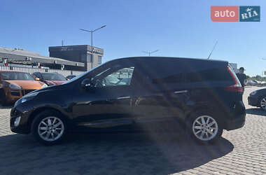 Минивэн Renault Scenic 2010 в 