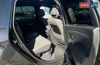Минивэн Renault Scenic 2010 в 