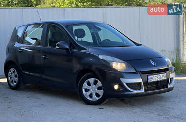 Минивэн Renault Scenic 2009 в 