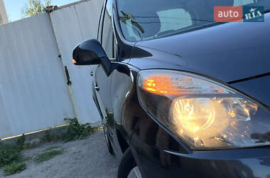 Минивэн Renault Scenic 2009 в 