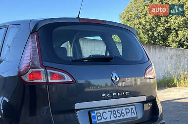 Минивэн Renault Scenic 2009 в 