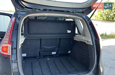Минивэн Renault Scenic 2009 в 