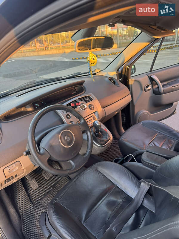 Минивэн Renault Scenic 2007 в Ровно