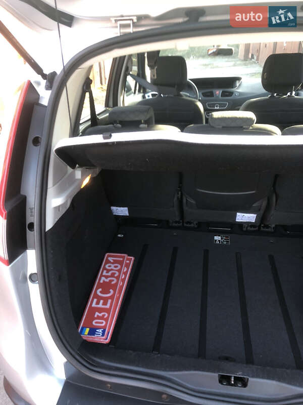 Минивэн Renault Scenic 2010 в Луцке