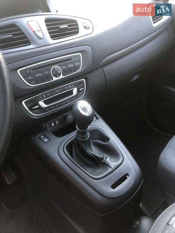 Минивэн Renault Scenic 2010 в Луцке