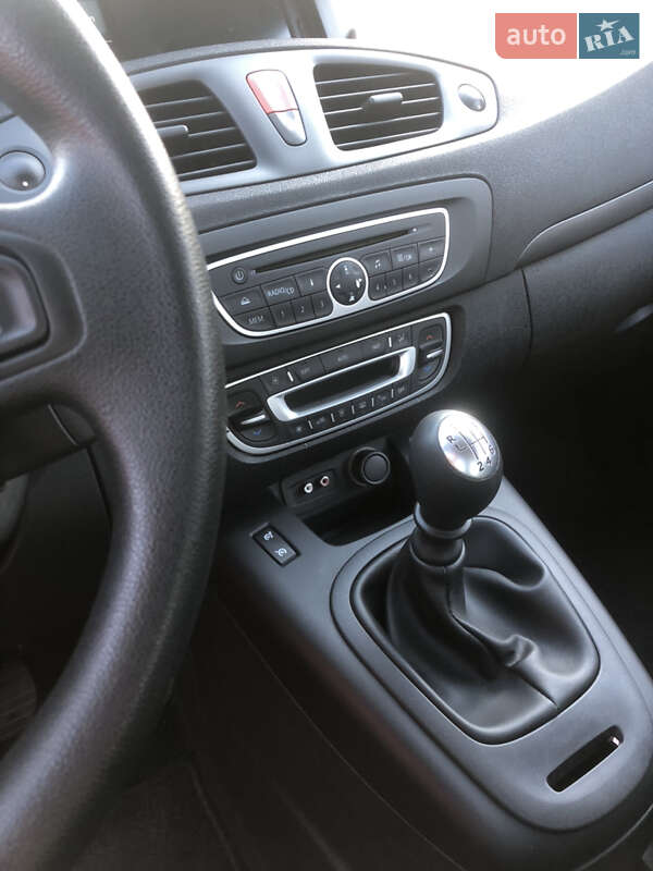 Минивэн Renault Scenic 2010 в Луцке