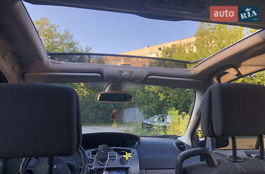 Минивэн Renault Scenic 2004 в 