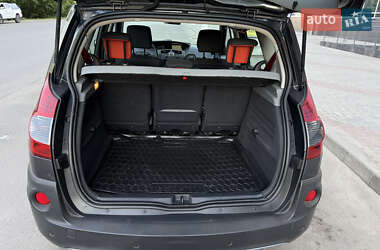 Минивэн Renault Scenic 2008 в 