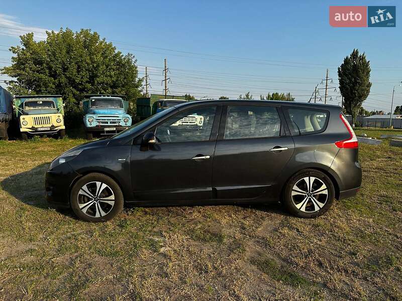 Минивэн Renault Scenic 2011 в Киеве
