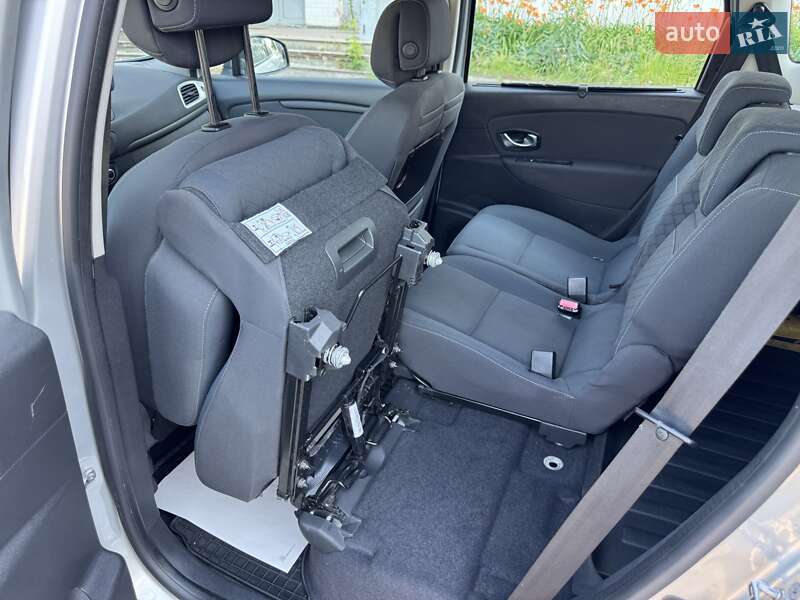 Минивэн Renault Scenic 2010 в Сумах