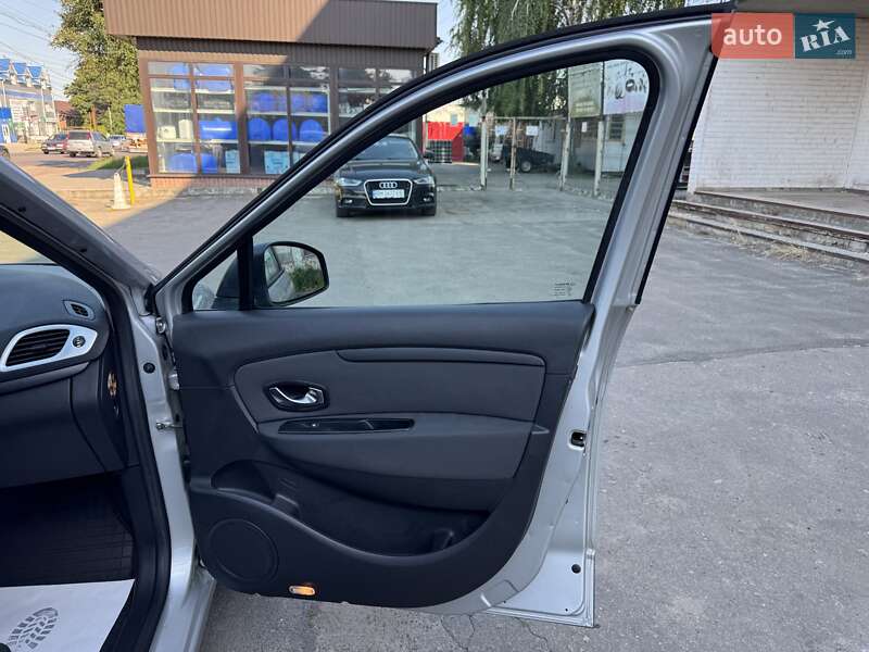 Минивэн Renault Scenic 2010 в Сумах