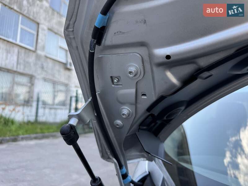 Минивэн Renault Scenic 2010 в Сумах