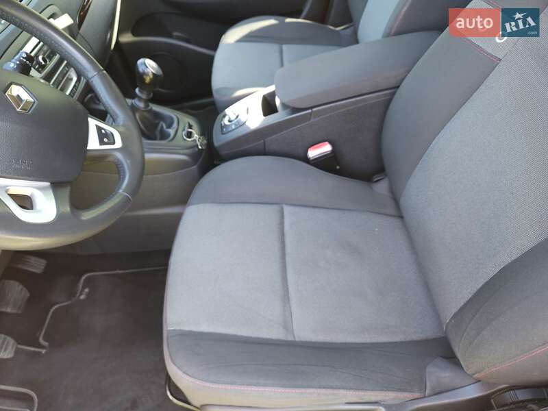 Минивэн Renault Scenic 2012 в Павлограде