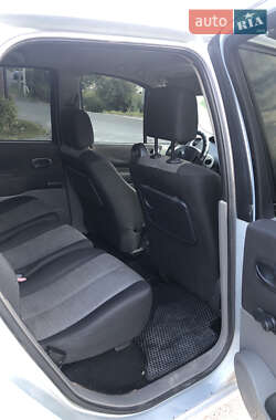 Минивэн Renault Scenic 2004 в 