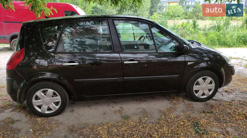 Минивэн Renault Scenic 2007 в Буче