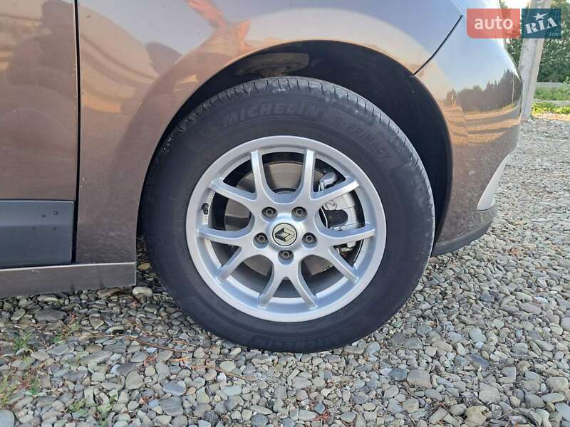 Мінівен Renault Scenic 2012 в Дрогобичі