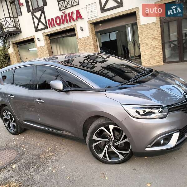 Минивэн Renault Scenic 2019 в 