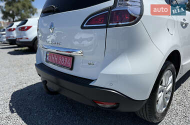 Мінівен Renault Scenic 2012 в 