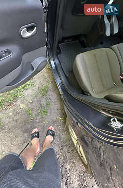Минивэн Renault Scenic 2009 в 