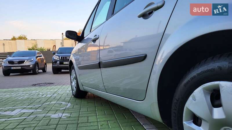 Минивэн Renault Scenic 2006 в Черкассах
