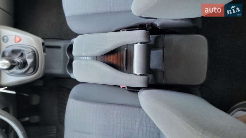 Минивэн Renault Scenic 2006 в Черкассах