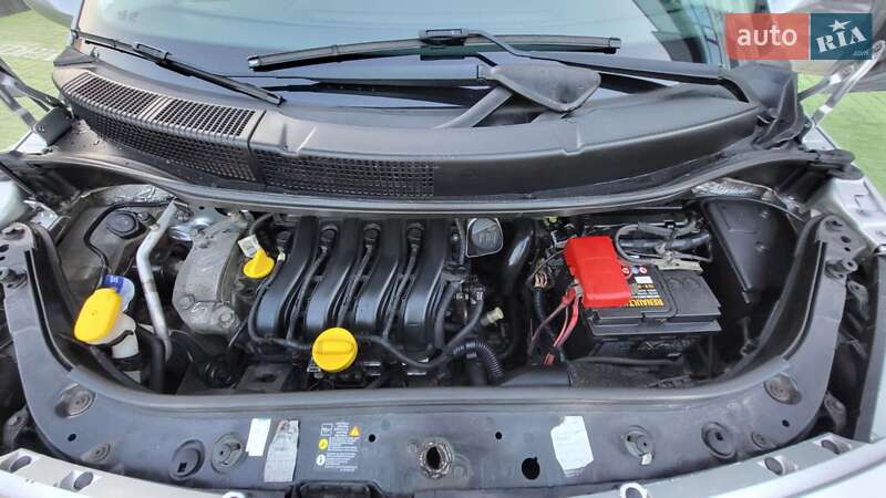 Минивэн Renault Scenic 2006 в Черкассах