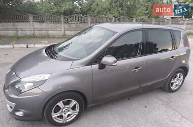 Мінівен Renault Scenic 2009 в Острозі