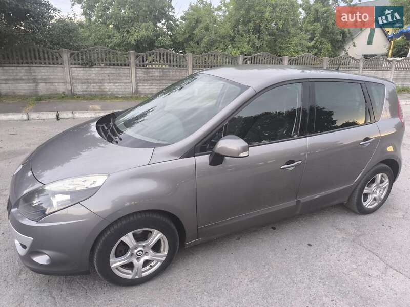 Минивэн Renault Scenic 2009 в Остроге