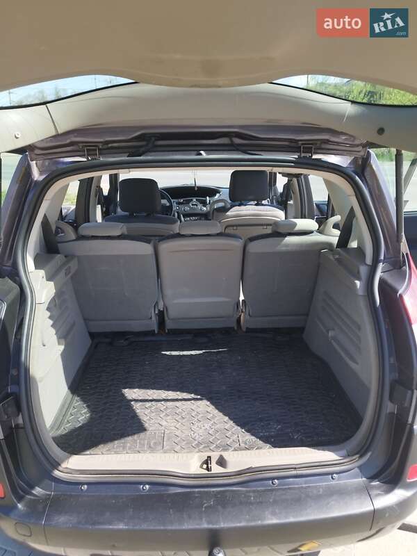 Минивэн Renault Scenic 2003 в Черновцах