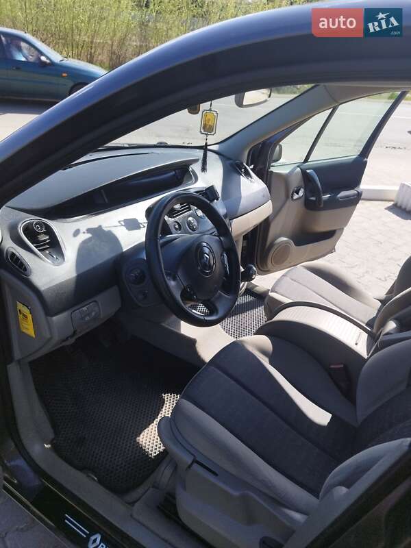 Минивэн Renault Scenic 2003 в Черновцах