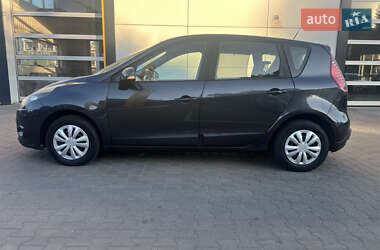 Минивэн Renault Scenic 2010 в 