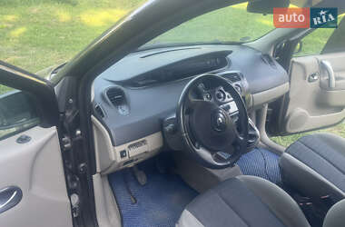 Минивэн Renault Scenic 2004 в 