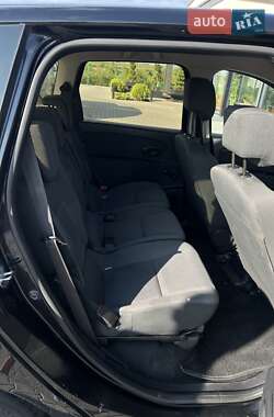 Мінівен Renault Scenic 2011 в 