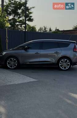 Минивэн Renault Scenic 2017 в 