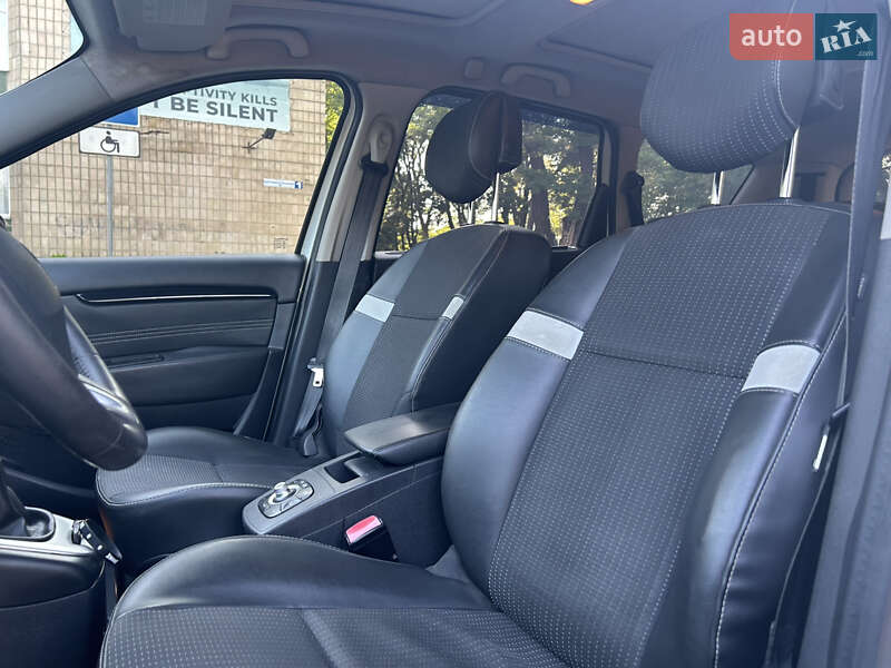 Минивэн Renault Scenic 2011 в Николаеве