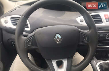 Минивэн Renault Scenic 2010 в 