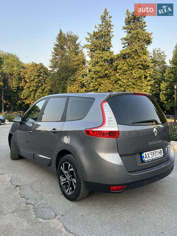Минивэн Renault Scenic 2014 в Краснограде