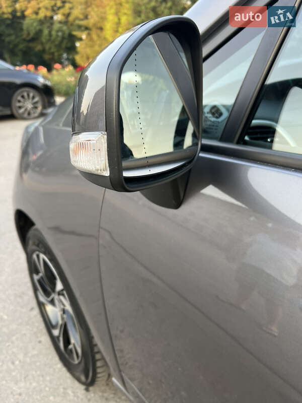 Минивэн Renault Scenic 2014 в Краснограде
