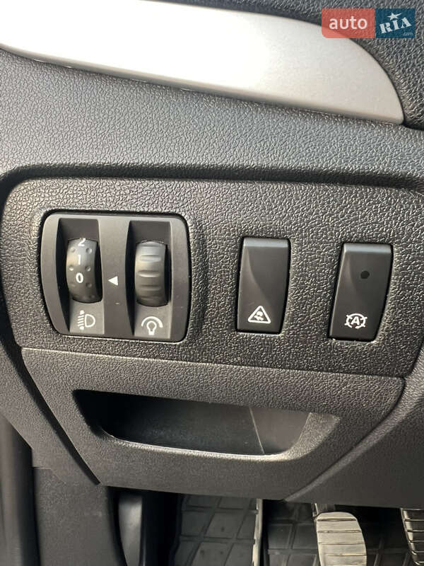 Минивэн Renault Scenic 2014 в Краснограде