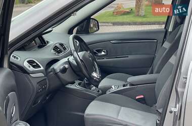 Минивэн Renault Scenic 2014 в 
