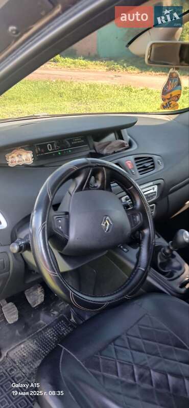 Минивэн Renault Scenic 2010 в Валках