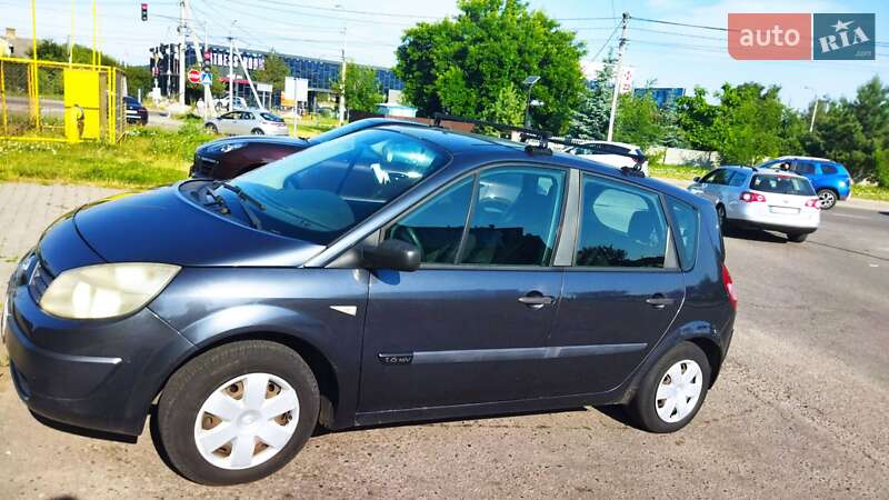 Минивэн Renault Scenic 2004 в Ровно