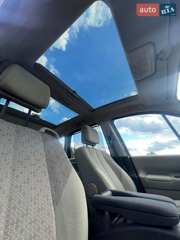 Минивэн Renault Scenic 2007 в Киеве