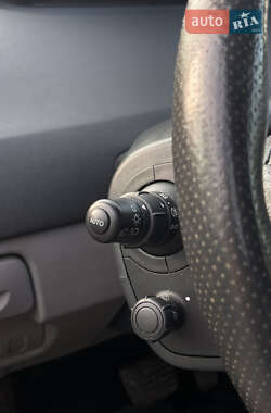 Минивэн Renault Scenic 2005 в 