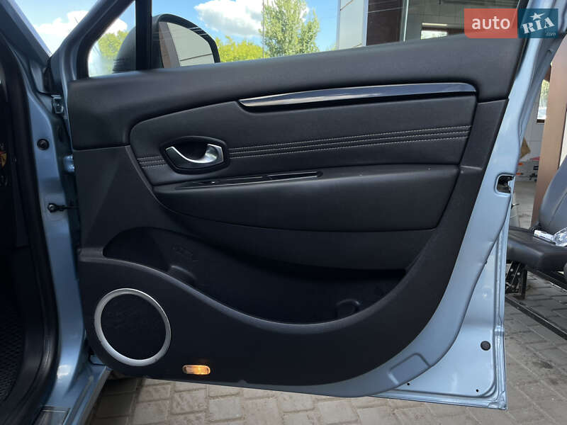 Минивэн Renault Scenic 2011 в Бердичеве