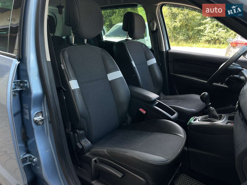 Минивэн Renault Scenic 2011 в Бердичеве