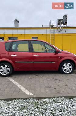 Минивэн Renault Scenic 2003 в 