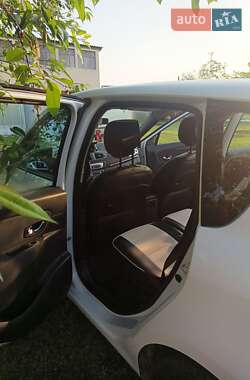 Мінівен Renault Scenic 2012 в 